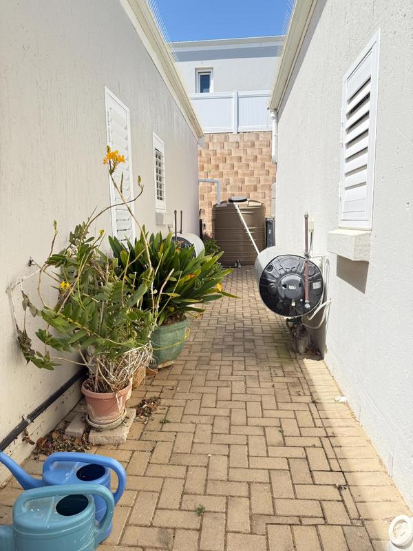 2 Bedroom Property for Sale in Klipfontein Western Cape